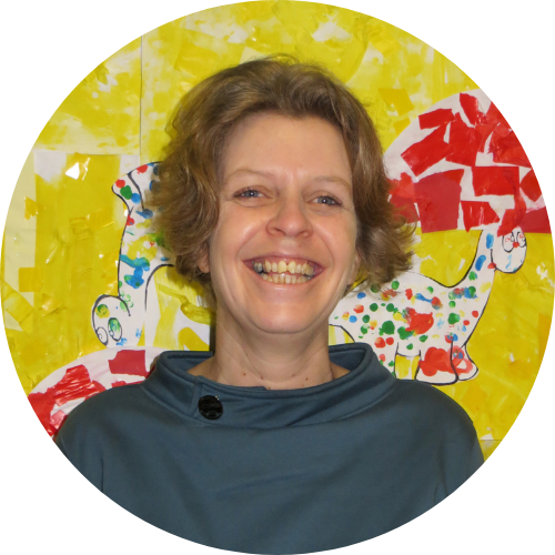 Mme Chantale, institutrice maternelle à l'école de l'Institut de l'Annonciation à Schaerbeek