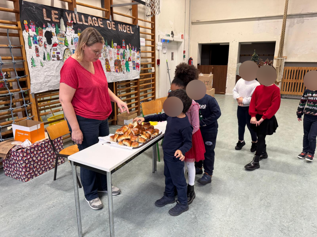 Retour sur notre Petit Déjeuner de Noël à l’Institut de l’Annonciation 14 IMG 20241218 WA0005 scrubbed