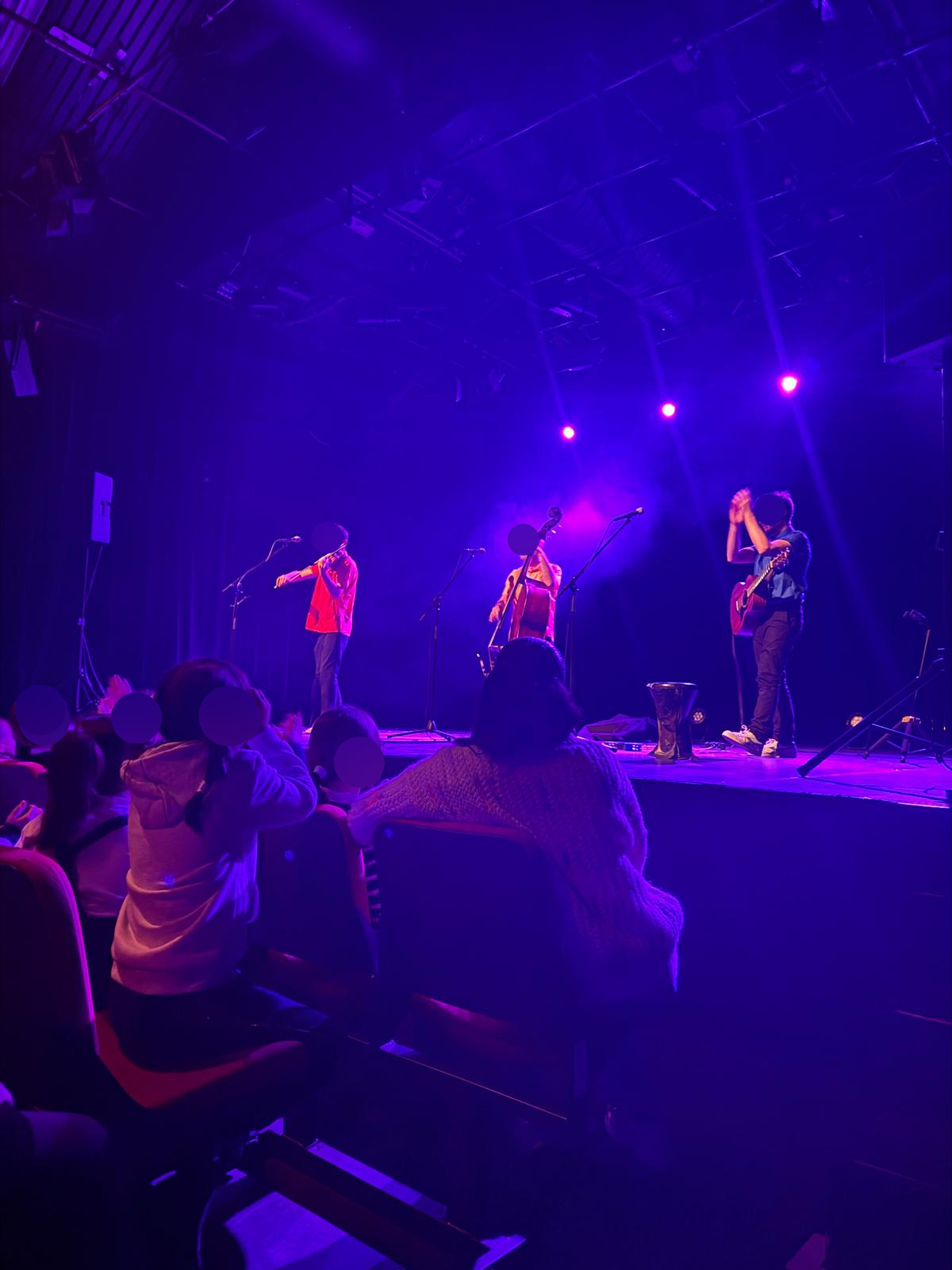 Un tour du monde musical pour les premières et deuxièmes primaires de l'Annonciation à Schaerbeek 3 WhatsApp Image 2024 12 19 a 17.53.09 5e638c86 scrubbed