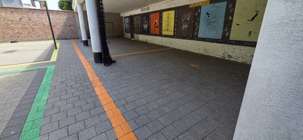 L'institut de l'Annonciation, une école de Schaerbeek, met en place des zones dans leurs cours de récréation 8 20250521 125943