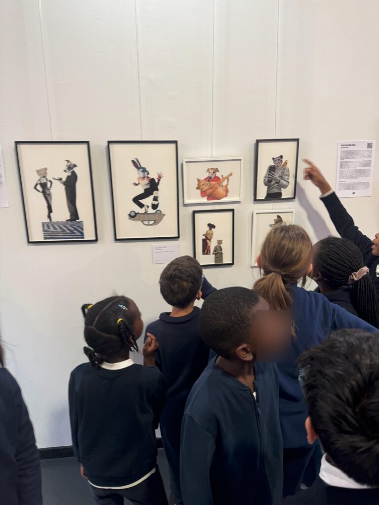 Les P3 et P4 de l’école fondamentale de l’Annonciation découvrent l’art du recyclage avec l’expo BROL 3 IMG 3521