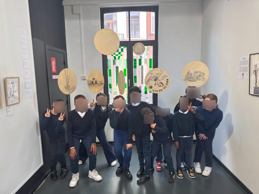Les P3 et P4 de l’école fondamentale de l’Annonciation découvrent l’art du recyclage avec l’expo BROL 4 IMG 3522